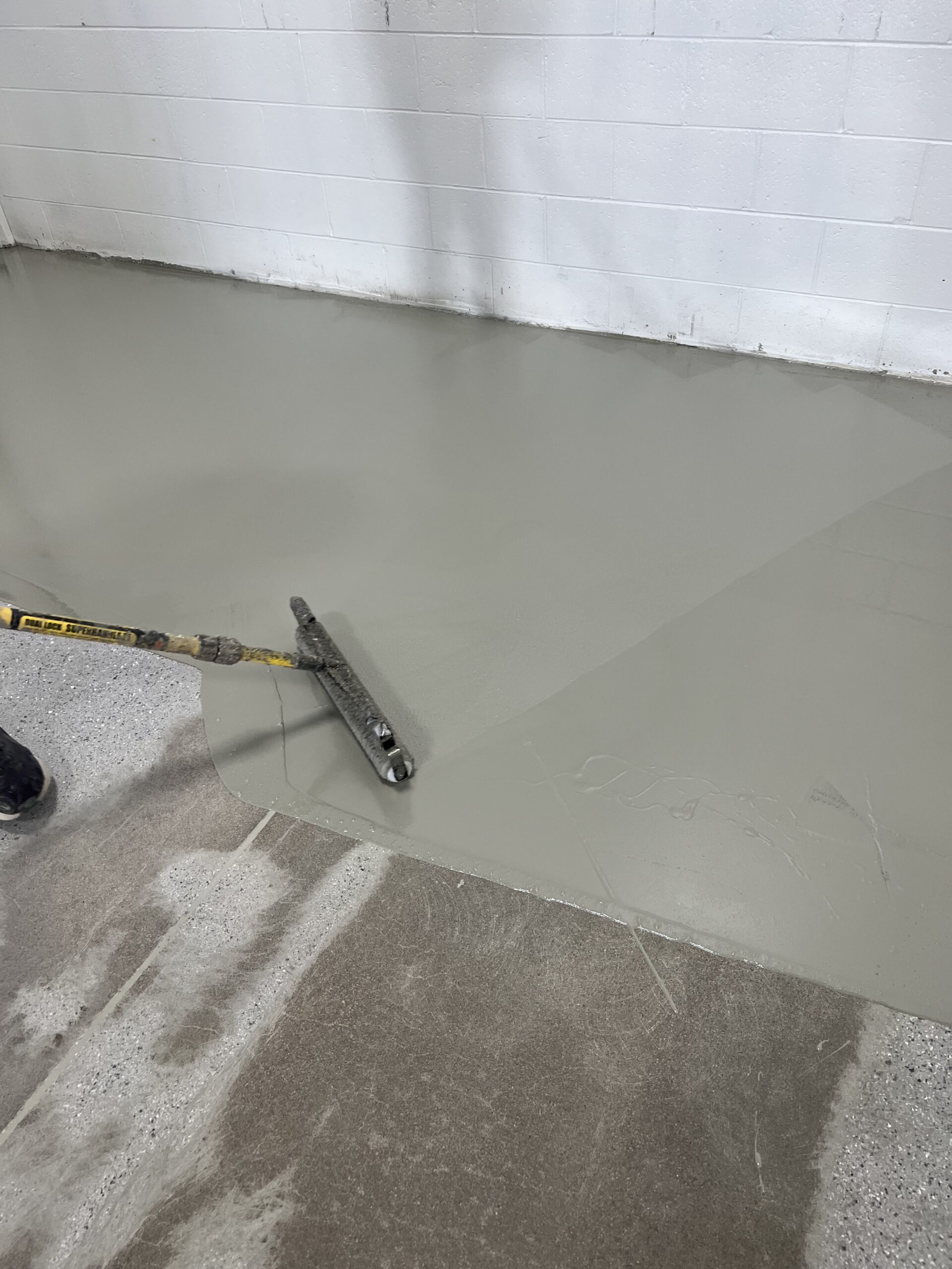 polyaspartic floor coating base